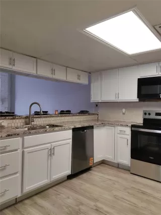 Photo #3: 10025443 Listing