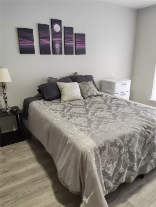 Photo #5: 10025443 Listing