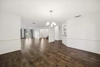 Photo #4: 10063953 Listing 