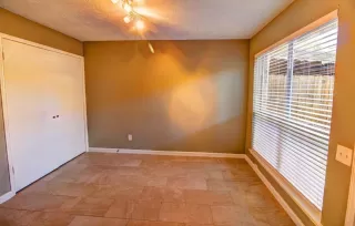 Photo #6: 10120611 Listing