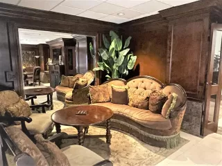 Photo #2: 10310474 Listing