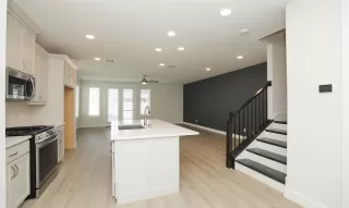 Photo #5: 10331752 Listing