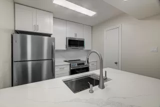 Photo #1: 10511399 Listing 