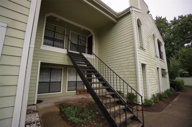 MLS: 10527568 Condo For Sale