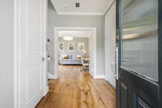 Photo #4: 10607782 Listing 