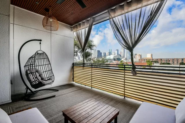 MLS: 10687825 Condo For Sale