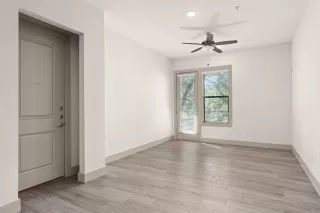 Photo #4: 10696062 Listing 