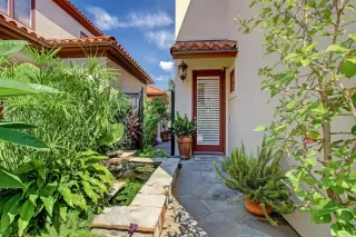 Photo #4: 10696251 Listing 