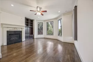 Photo #4: 10744319 Listing 