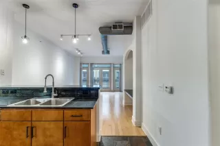 Photo #1: 10760370 Listing 