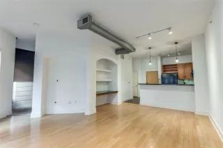 Photo #6: 10760370 Listing 