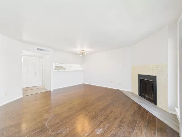 MLS: 10891496 Condo For Sale