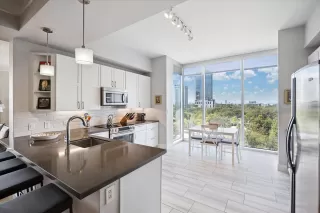 Photo #1: 10969871 Listing