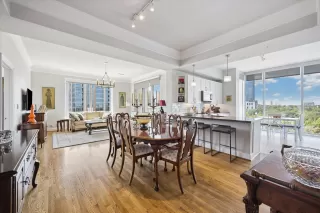 Photo #4: 10969871 Listing