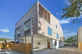 Photo #3: 11203252 Listing