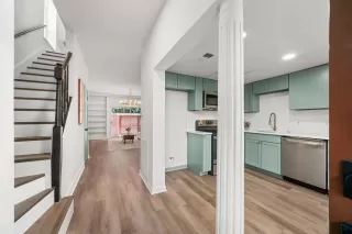 Photo #2: 11248958 Listing