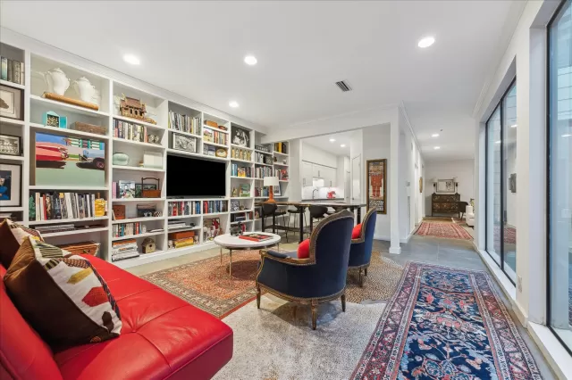 MLS: 11384998 Condo For Sale