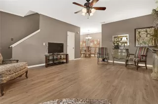 Photo #6: 11440389 Listing