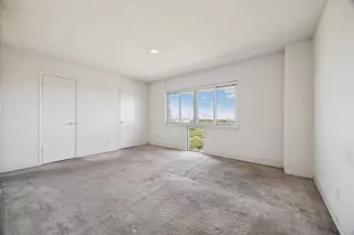 Photo #6: 11481037 Listing