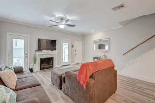 More Details about MLS # 11571999 : 8077 EL MUNDO STREET # 8077