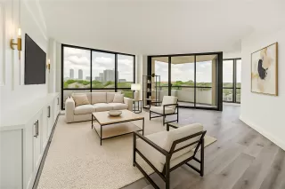 Photo #4: 11593373 Listing