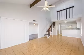 Photo #4: 11640975 Listing