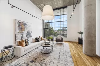 More Details about MLS # 11679214 : 1005 S SHEPHERD DRIVE # 406