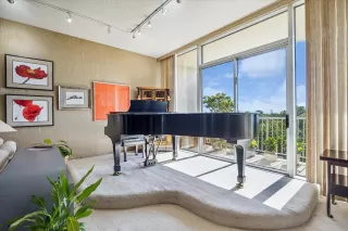 Photo #1: 11950403 Listing 