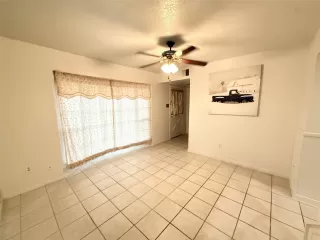 Photo #4: 12111172 Listing