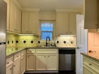 Photo #4: 12153336 Listing