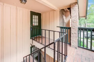 Photo #2: 12330460 Listing 