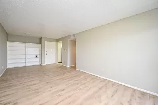 Photo #2: 13367271 Listing