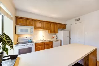 Photo #4: 13544694 Listing