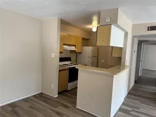 Photo #3: 13576697 Listing 