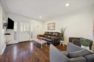 Photo #2: 13595307 Listing