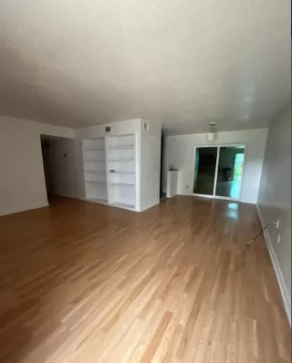 Photo #2: 13718746 Listing