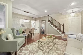 Photo #6: 13889306 Listing 