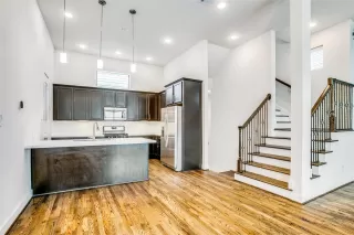 Photo #6: 13903101 Listing 