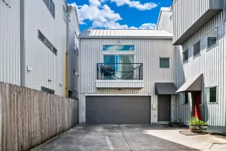 Photo #1: 14323473 Listing