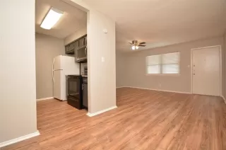 Photo #3: 14499529 Listing 