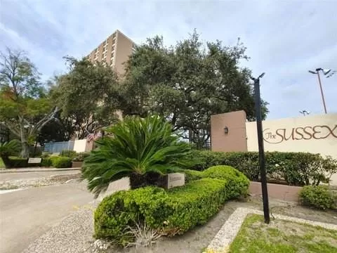 MLS: 14533992 Condo For Sale