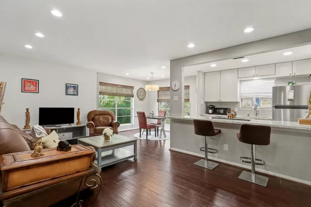 MLS: 14748124 Condo For Sale