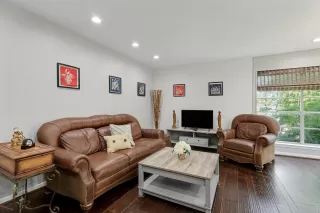 Photo #5: 14748124 Listing 