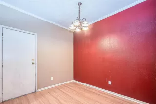 Photo #4: 14798172 Listing