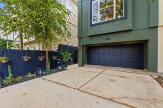 Photo #5: 14812517 Listing