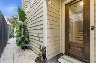 Photo #6: 14812517 Listing