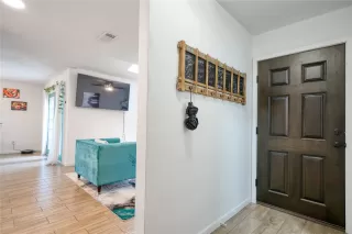 Photo #2: 15048452 Listing 