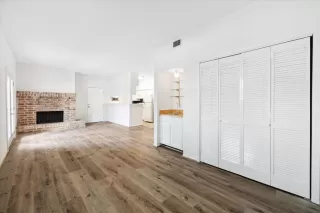 Photo #3: 15066011 Listing 