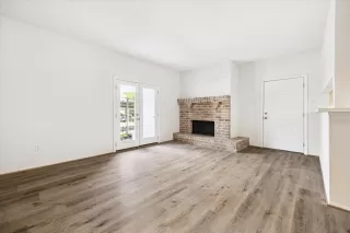 Photo #4: 15066011 Listing 