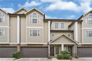 Photo #1: 15085533 Listing 